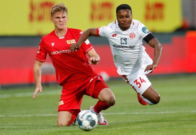 场新旧交替 场新旧交替